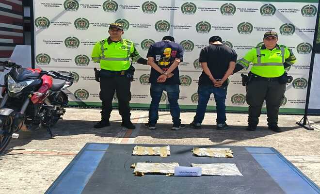 Dos Policías y dos personas por trafico de estupefacientes 