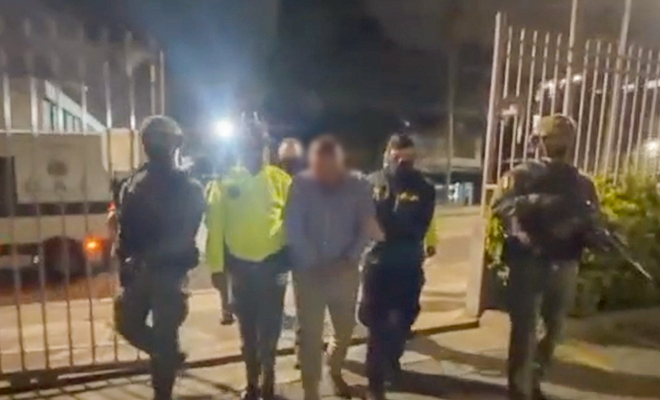 Policias,_un Capturado_alias_Medio_Labio_backing y Guardia Civil Española y Europol