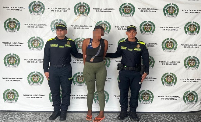 Dos policías y una capturada por violencia intrafamiliar agravada, en Puerto Boyacá.