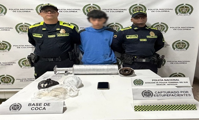 Dos polic&iacute;as, un capturado y elementos incautados