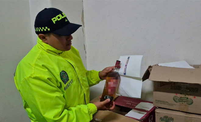 Dirección de Gestión de Policía Fiscal y Aduanera Diligencias de registro y allanamiento en bodegas, se hallaron 1.174 botellas de licor adulterado.