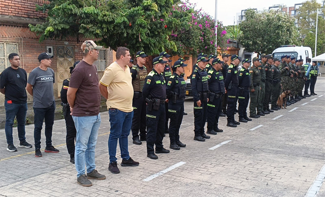 Más de ochenta uniformados de las diferentes especialidades del servicio de la Metropolitana de Villavicencio llegaron desde el lunes 25 de agosto a este municipio para enfrentar y prevenir los delitos que más afectan a la comunidad Acacireña.