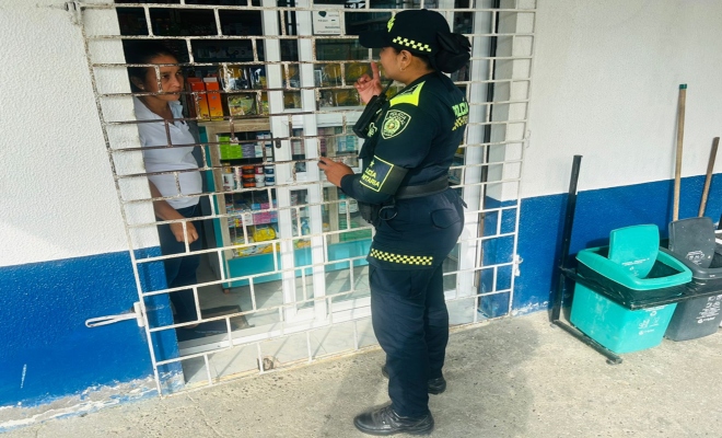 Uniformados realizaron una jornada de sensibilización y prevención del hurto a comercio en el barrio Rancho Grande