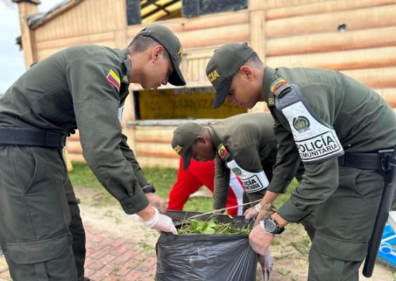 Po un barrio limpio y seguro
