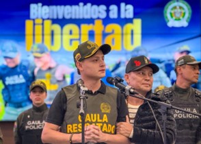 Miguel ayala en compañia de su señor padre