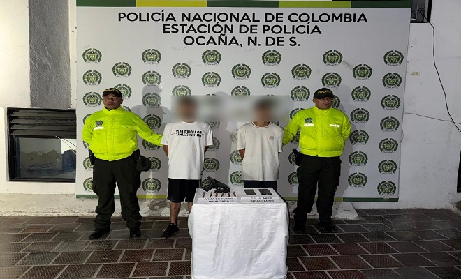 Capturados dos hombres, identificados como Juan Pablo Manco, conocido con el alias de “El Paisa”, quien fue detenido por orden judicial, y Sebastián Camilo Manco, alias “Mou”, capturado en flagrancia.