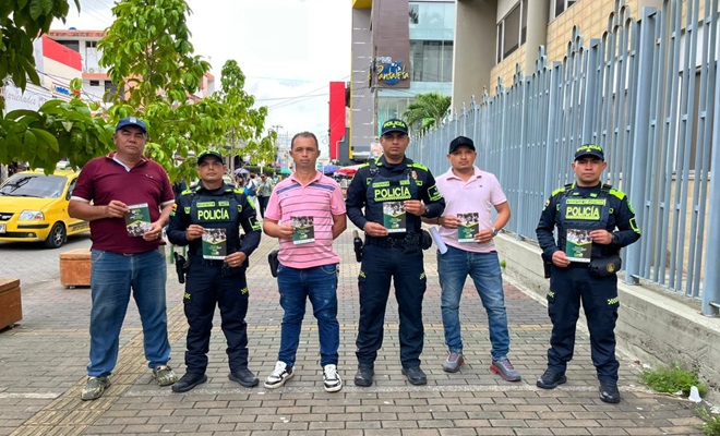 Policías con la comunidad