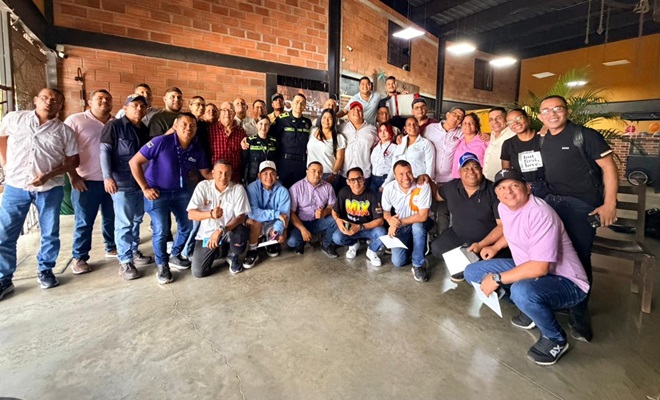 Policía y comunidad