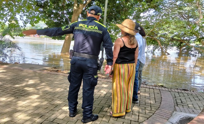 Policía con la ciudadanía
