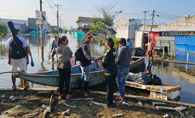 Policía Comunitaria, desarrolló una actividad de acompañamiento