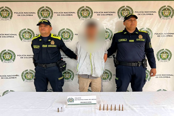 Dos Policías y un capturado por porte ilegal de munición en zona turística de Neiva
