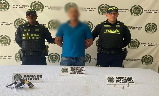Capturados en Manrique dos hombres armados durante controles de la Policía Nacional en el nororiente de Medellín