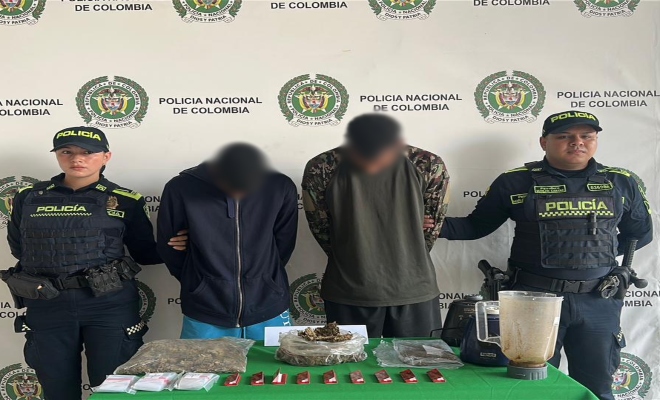 Dos policías, dos capturado y elementos incautados