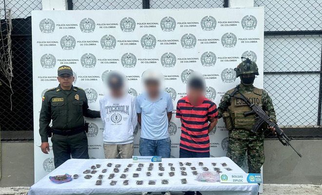 Un Policía y Un Soldado, Tres Capturados ciudadanos por tráfico de estupefacientes 