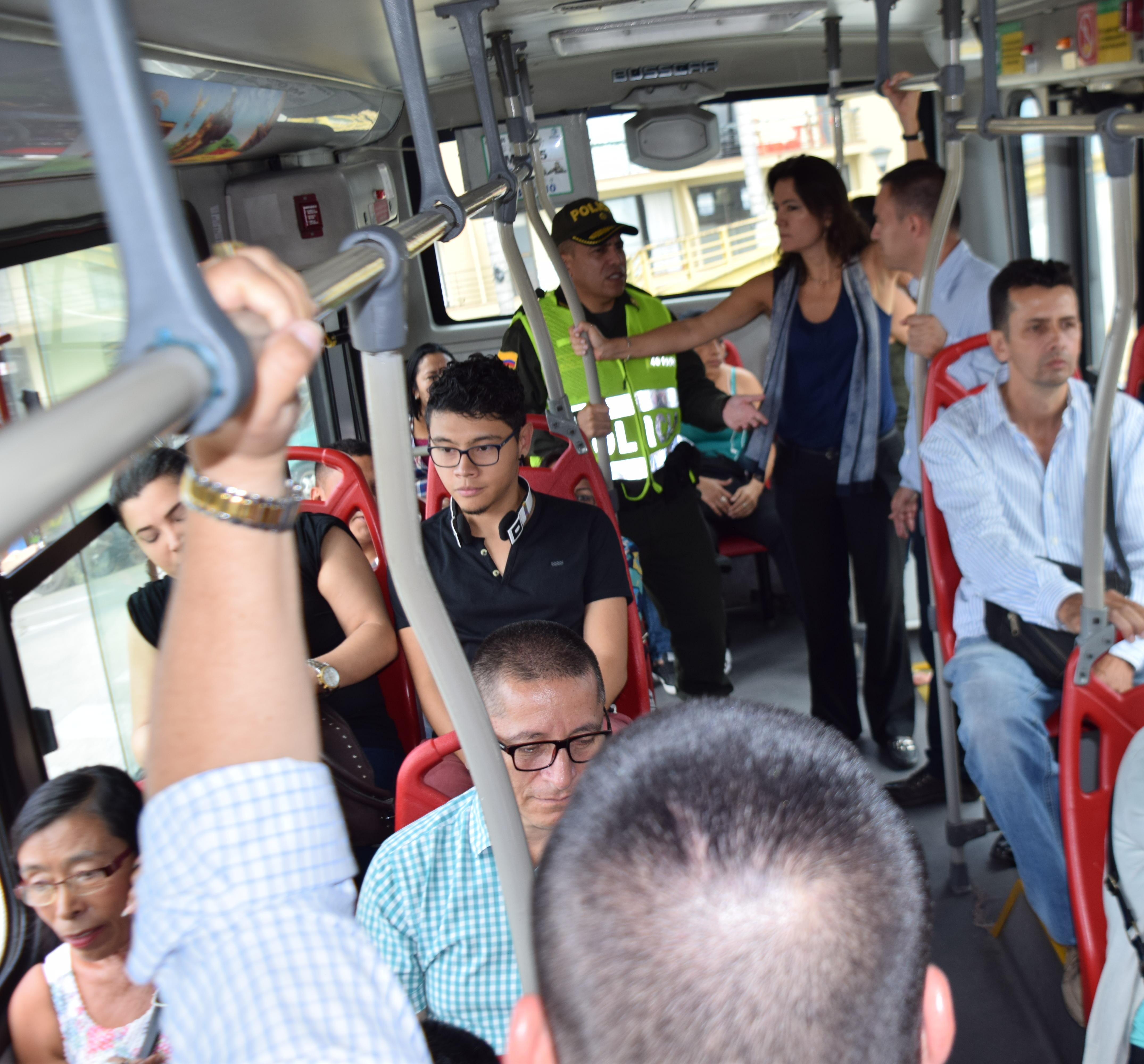 Realizamos operativos de seguridad en el servicio de transporte masivo