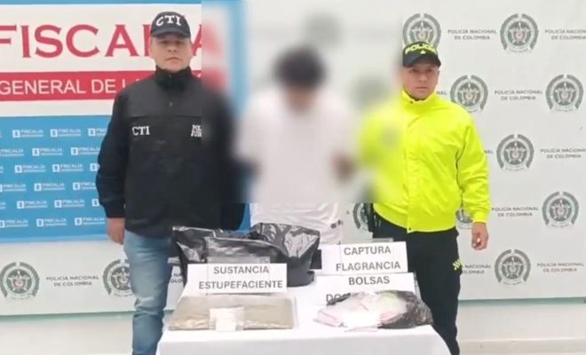 una persona capturada, un funcionario del CTI y un policía de la seccional de investigación criminal 