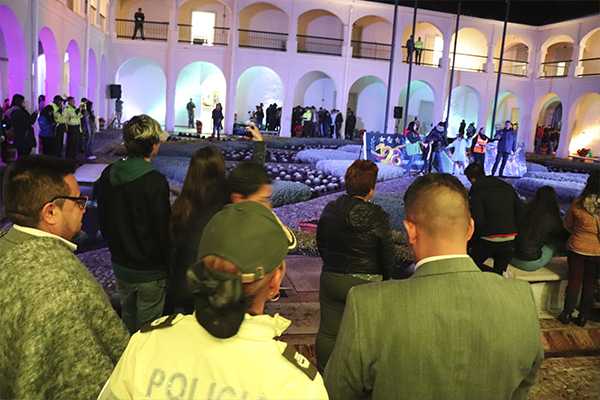 NOCHE- MUSEOS