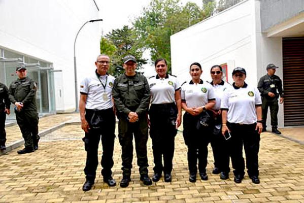 servicio de policía más eficiente para la ciudadanía 