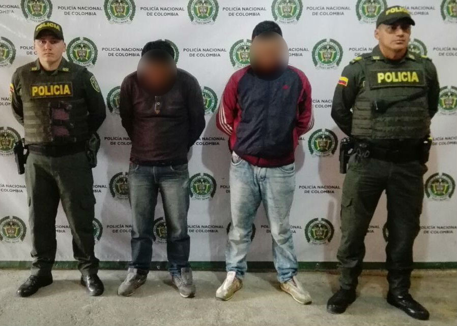 Fueron sorprendidos con elementos hurtados empacados en varios costales