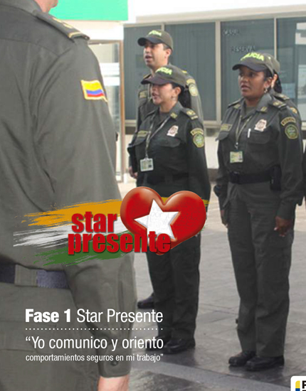 Polic&iacute;as de Colombia en formaci&oacute;n